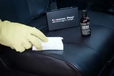 Чем обработать кожу в салоне автомобиля?