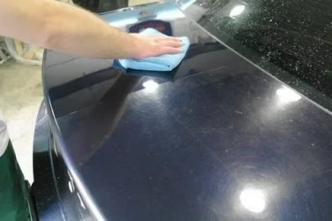 Чем отполировать лак на машине?