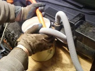 Чем промыть радиатор печки автомобиля?