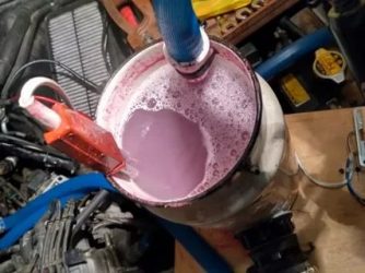 Чем промыть радиатор печки автомобиля?