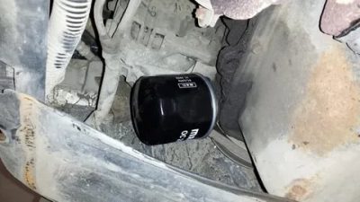 Где находится масляный фильтр на хендай гетц?