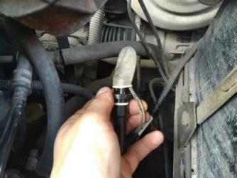 Где стоит датчик скорости на калине?