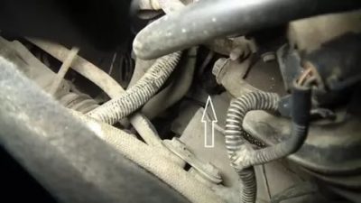 Где стоит датчик скорости на калине?