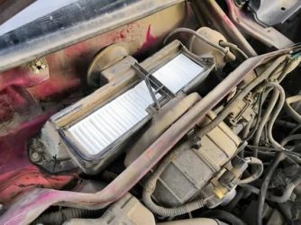 Где стоит фильтр салона на дэу нексия?