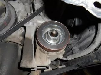 Гудит ролик натяжителя ремня генератора