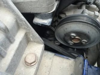 Гудит ролик натяжителя ремня генератора