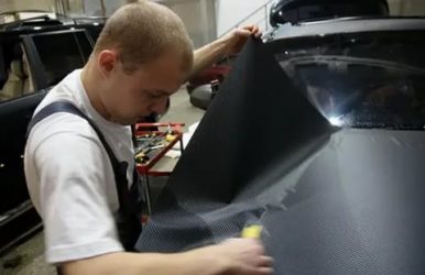 Как клеить пленку на авто своими руками?