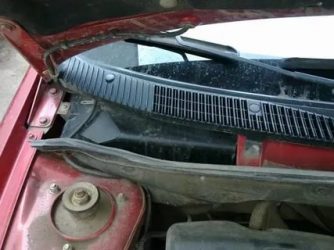 Как менять салонный фильтр на калине?