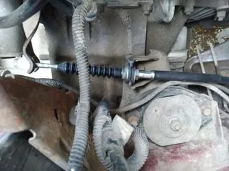 Как менять тросик сцепления на приоре?