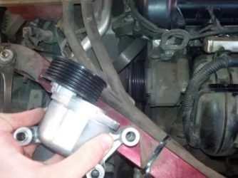 Как натянуть ремень генератора форд фокус 1?