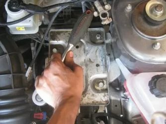 Как отрегулировать рулевую рейку на гранте?