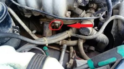 Как поменять датчик детонации на ниве шевроле?