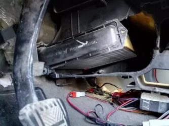 Как поменять радиатор печки на Лада калина?