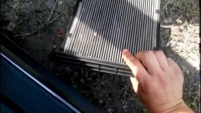 Как поменять салонный фильтр на Лифан солано?