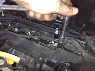 Как поменять свечи на киа спортейдж 2?