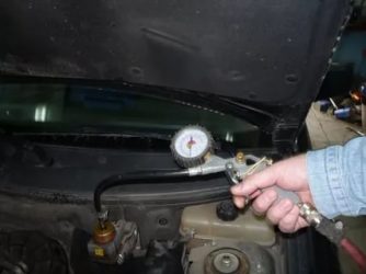 Как поменять тормозную жидкость на приоре?