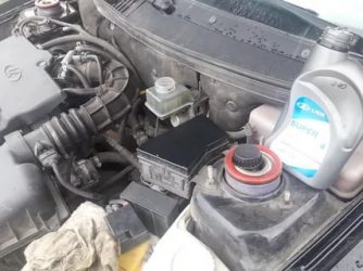 Как поменять тормозную жидкость на приоре?