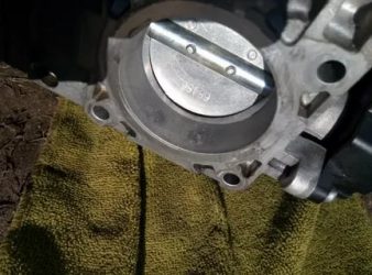 Как промыть дроссельную заслонку на калине?