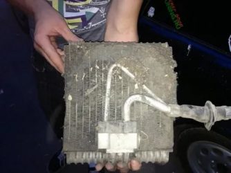 Как промыть радиатор отопителя автомобиля?