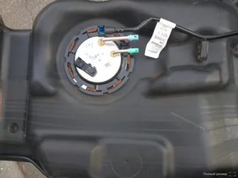 Как слить бензин с шевроле ланос?