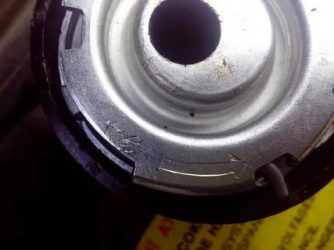 Как смазать натяжной ролик ГРМ на гранте?