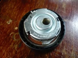 Как смазать натяжной ролик ГРМ на гранте?