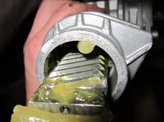 Как смазать рулевую рейку на гранте?