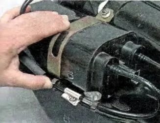 Как снять адсорбер на калине?