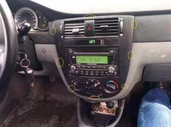 Как снять часы на шевроле лачетти седан?