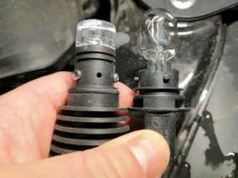 Как снять лампочку ДХО на гранте?