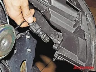 Как снять лампочку ДХО на гранте?