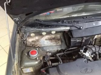 Как снять моторчик печки на приоре?