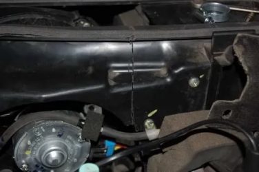 Как снять моторчик печки на приоре?