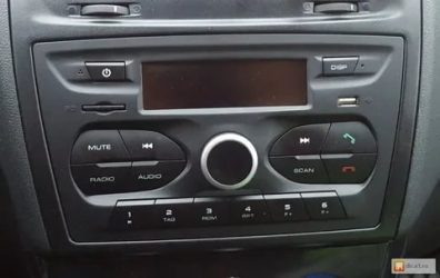 Как снять штатную магнитолу Лада гранта?