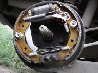 Как собрать задние тормозные колодки дэу нексия?