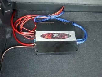 Как установить усилитель в машину своими руками?