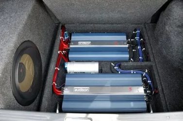 Как установить усилитель в машину своими руками?