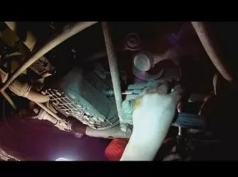 Как залить масло в коробку нива шевроле?