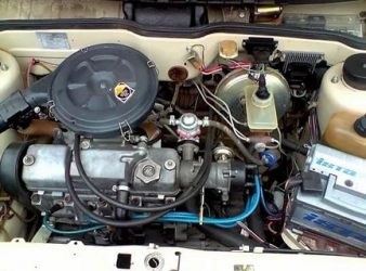 Карбюратор где находится в машине?