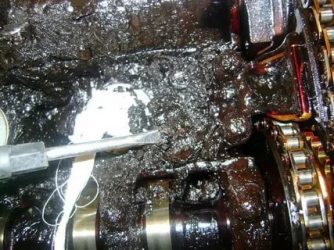 Можно ли лить разное масло в двигатель?