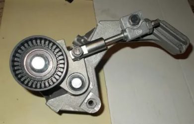 Натяжение ремня генератора Лада гранта