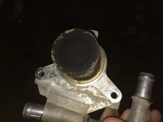 Очистка клапана рециркуляции отработанных газов