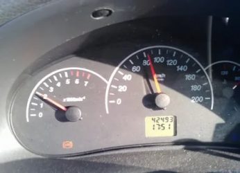 Почему горит абс на панели приборов приора?