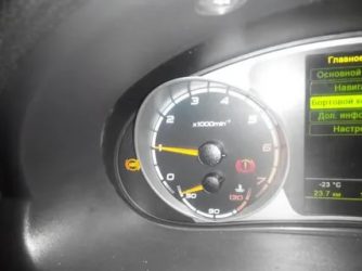 Почему горит абс на панели приборов приора?