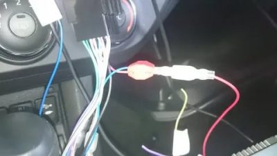 Почему перестало работать радио в машине?