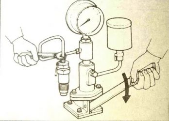 Проверка и регулировка форсунок дизельного двигателя