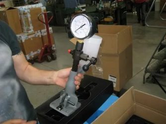 Проверка и регулировка форсунок дизельного двигателя