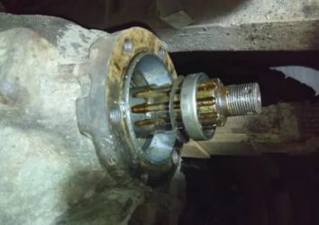 Регулировка хвостовика переднего моста УАЗ Буханка