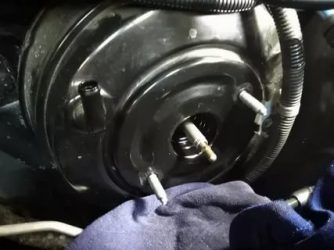 Регулировка штока вакуумного усилителя тормозов газель