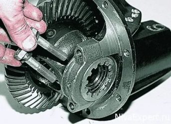 Регулировка заднего моста нива 21213